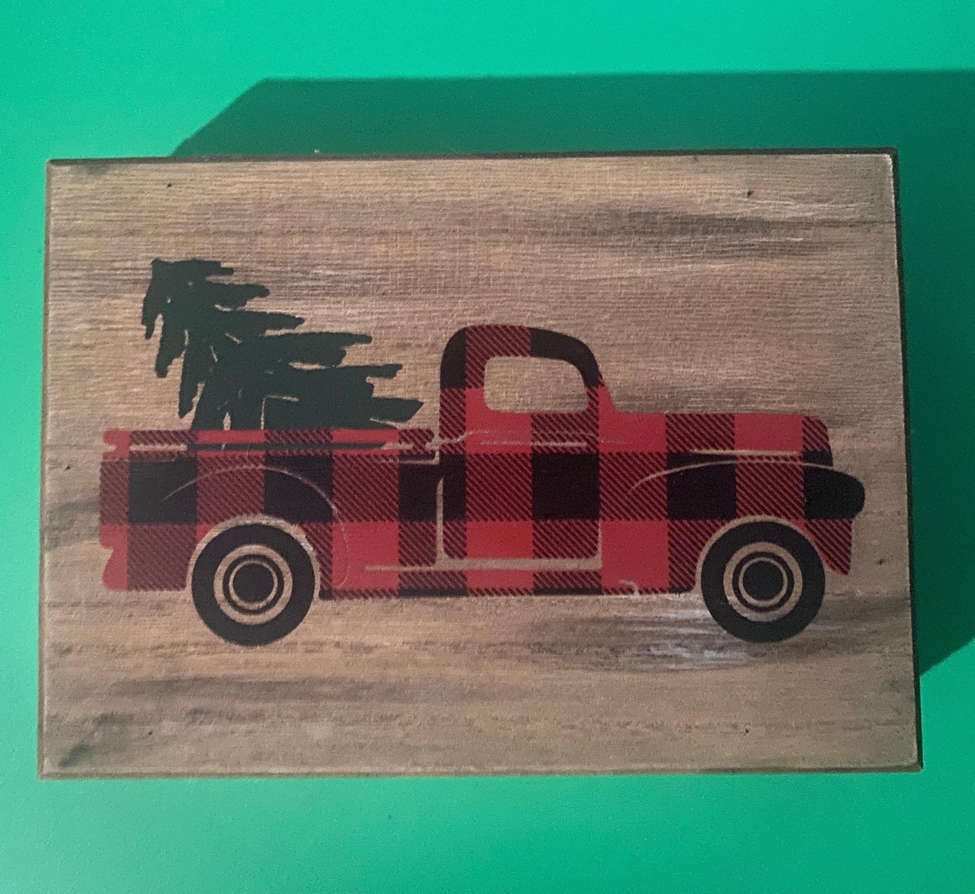 Decorative wood truck with tree￼