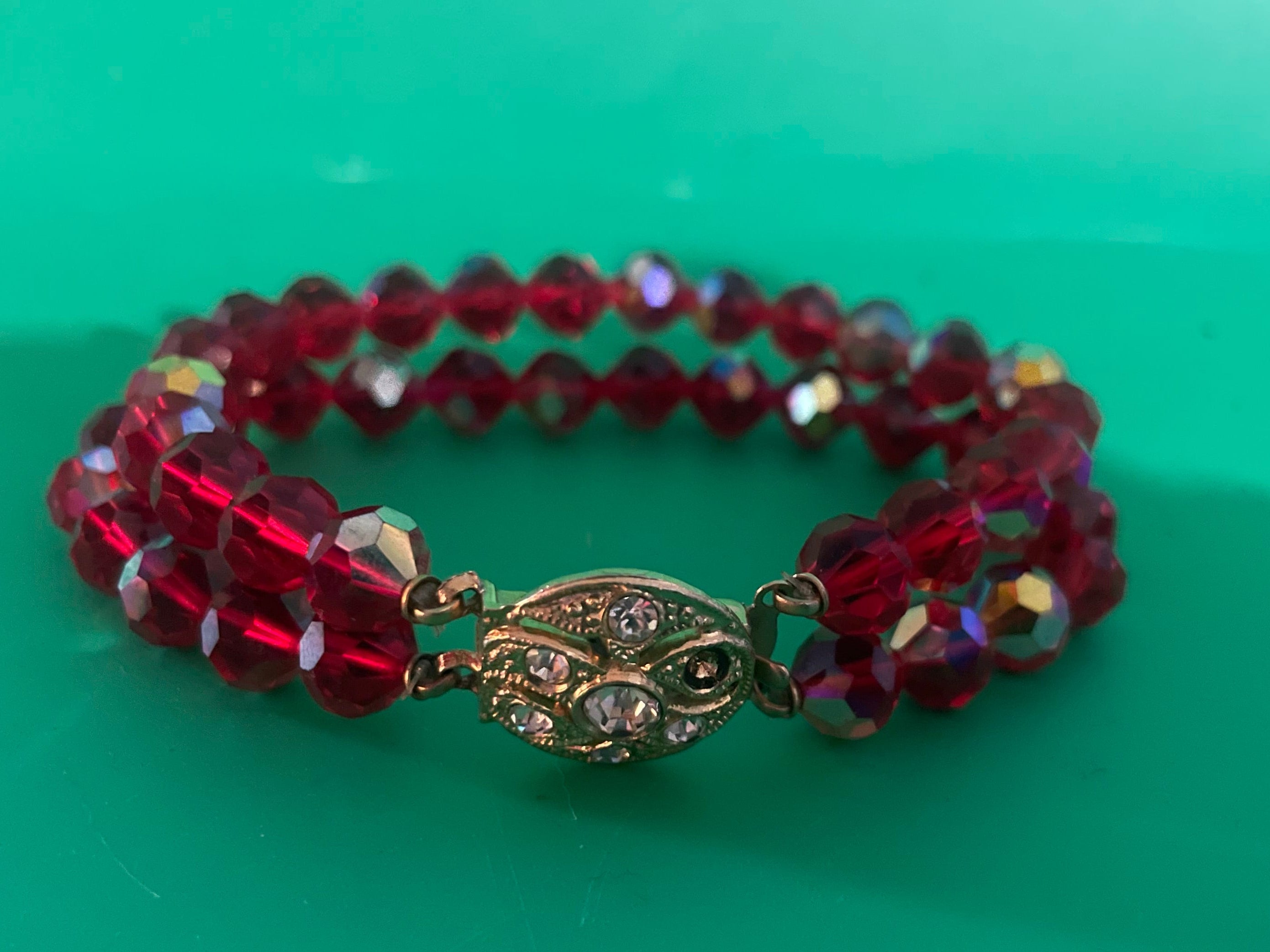 Red square earrings with bracelet